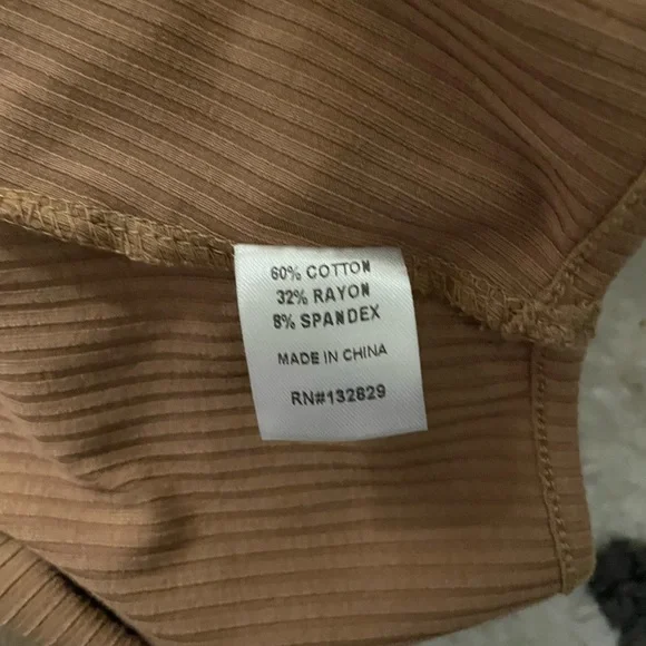 Superdown one shoulder crop top - Picture 5 of 5